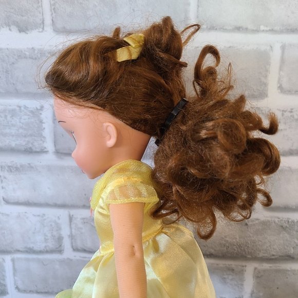 Disney Princess Soft and Sweet Belle 2006 Beauty and the Beast Soft Body Doll - Picture 6 of 8